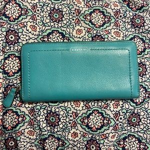 coach hand wallet